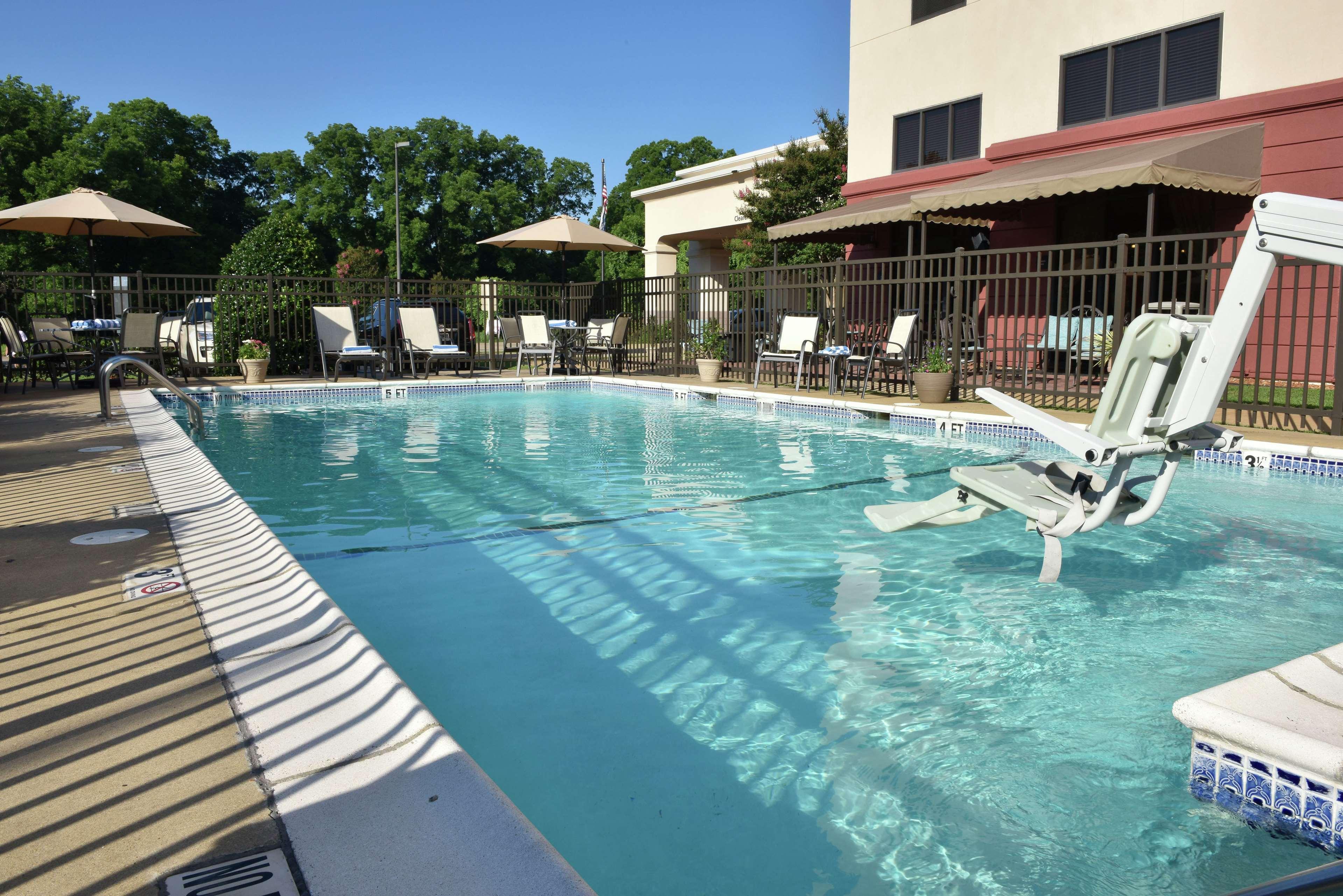 Hampton Inn & Suites Alexandria Esterno foto