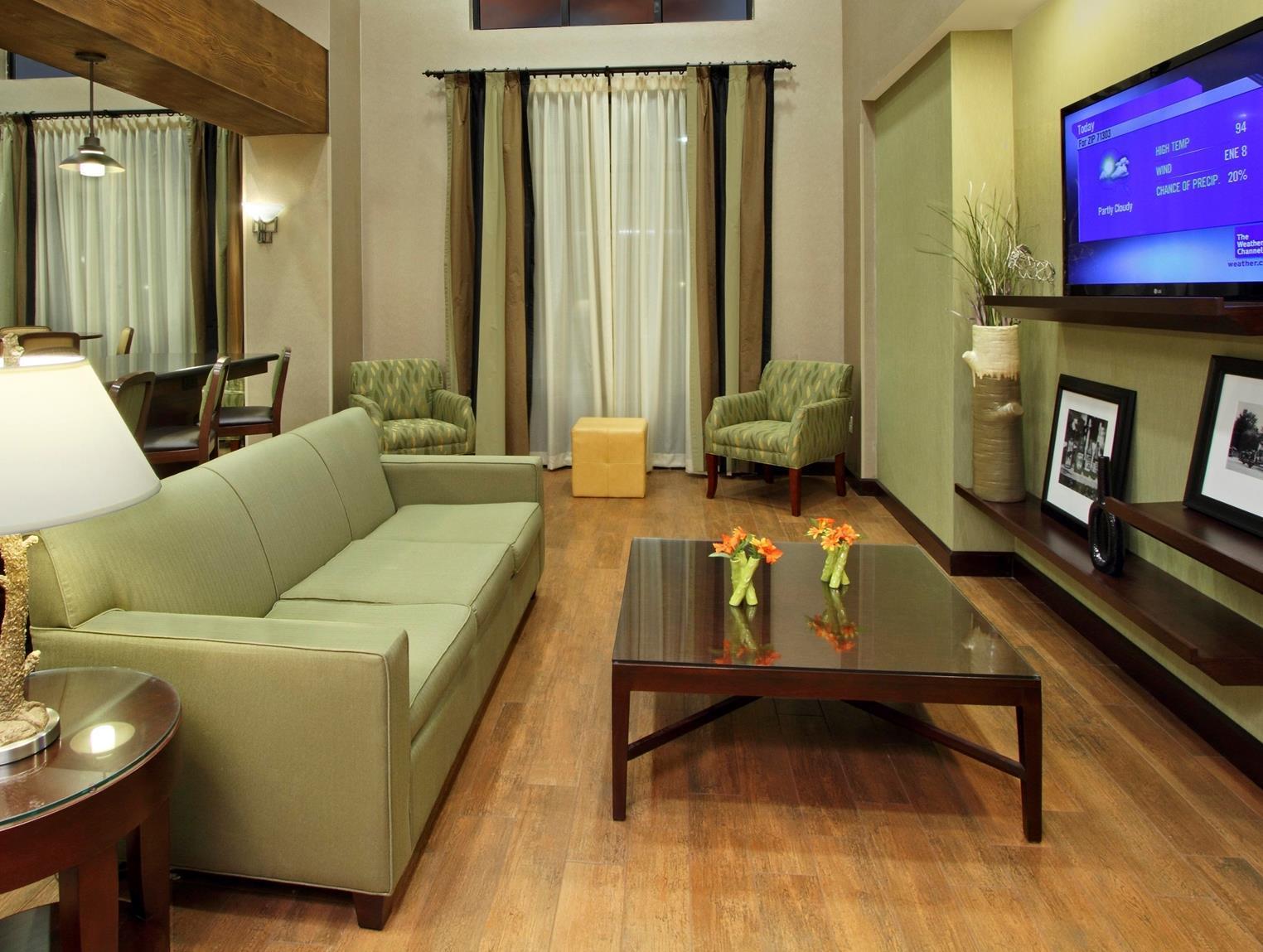 Hampton Inn & Suites Alexandria Esterno foto