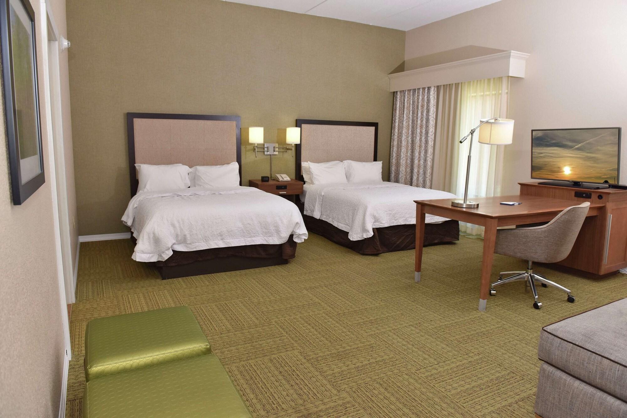Hampton Inn & Suites Alexandria Esterno foto