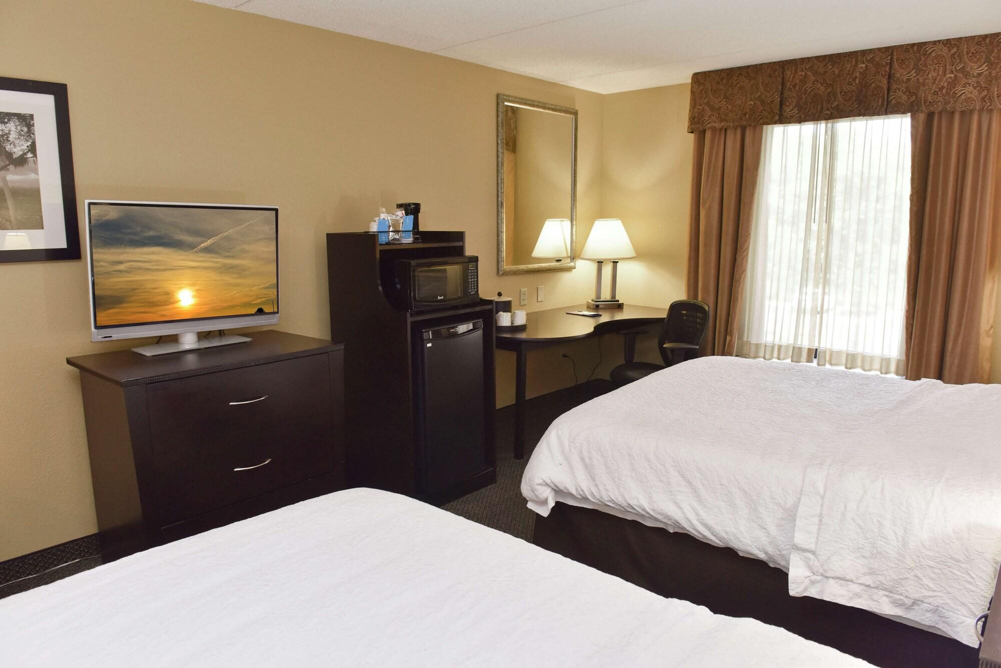 Hampton Inn & Suites Alexandria Esterno foto