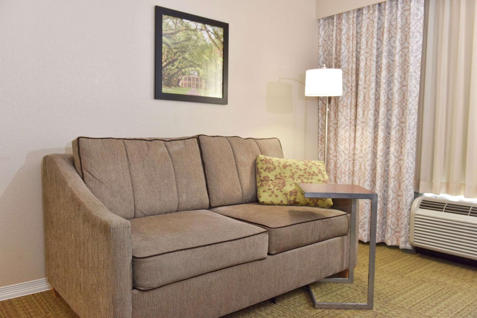 Hampton Inn & Suites Alexandria Esterno foto