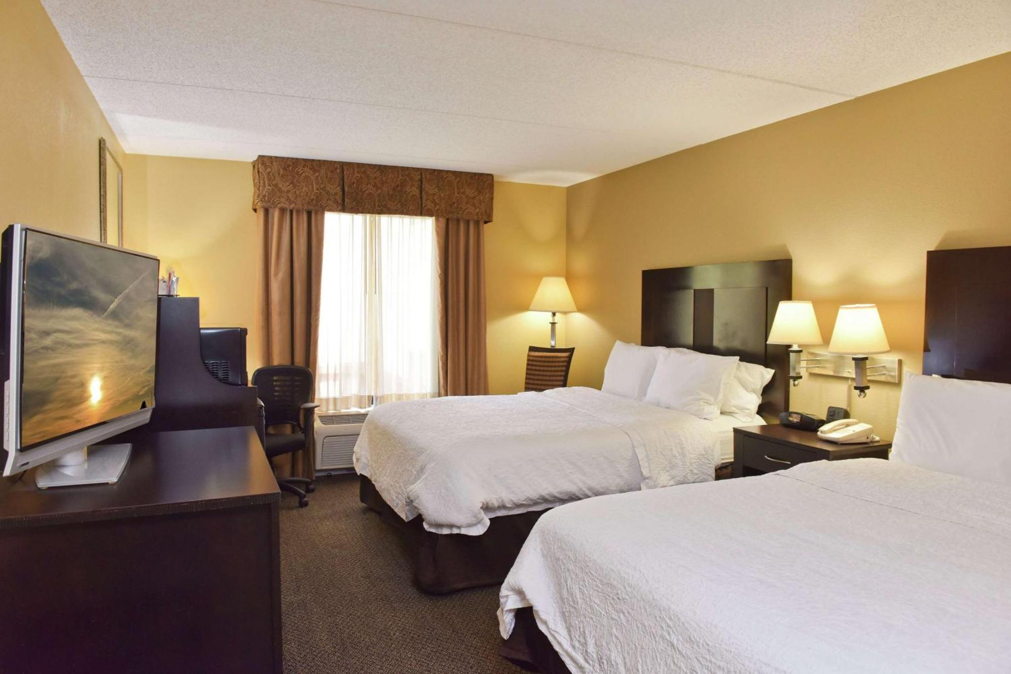 Hampton Inn & Suites Alexandria Esterno foto