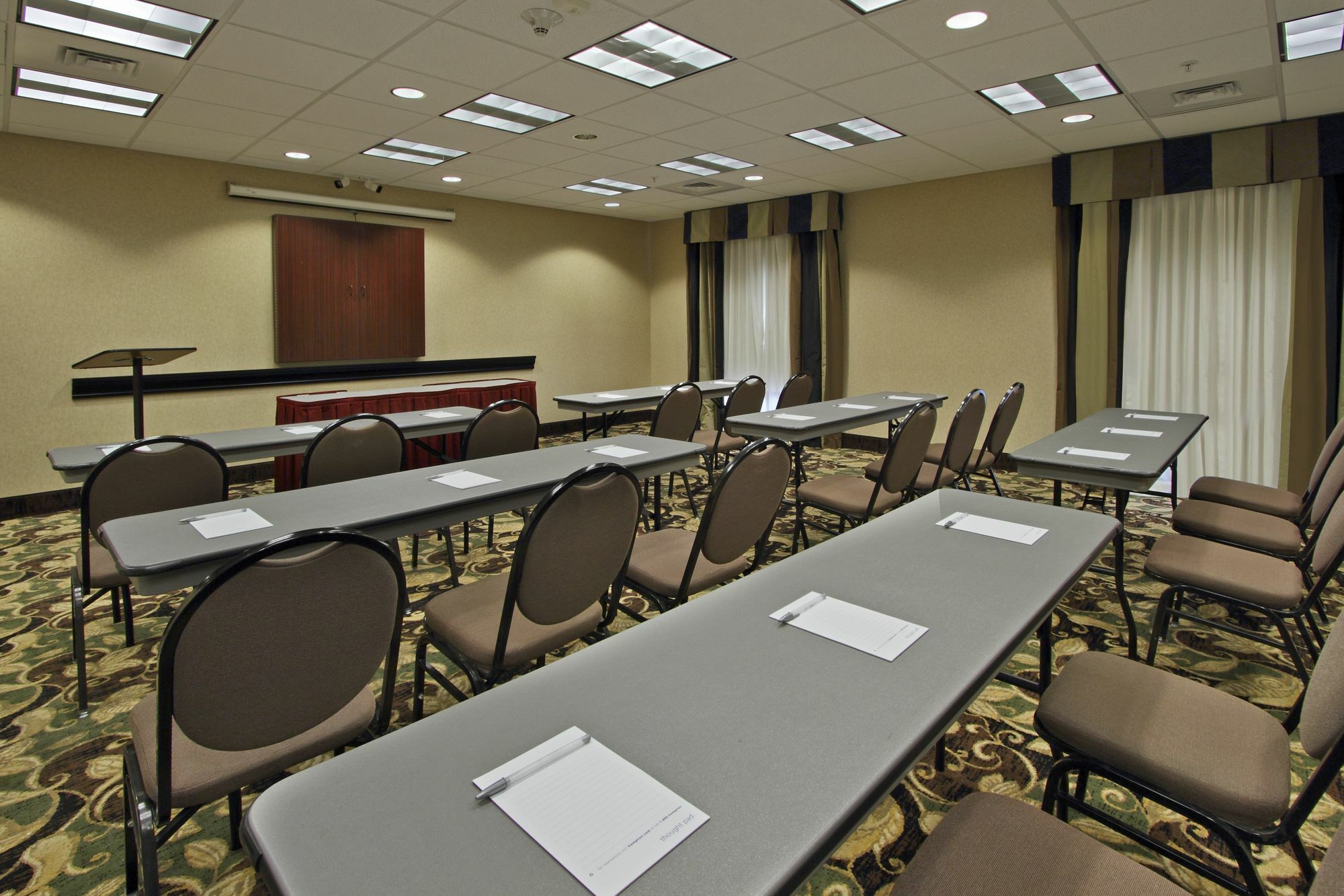 Hampton Inn & Suites Alexandria Esterno foto