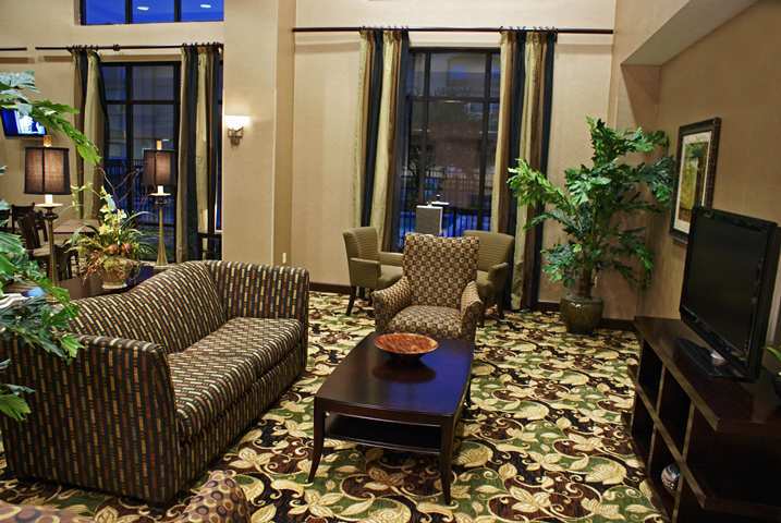 Hampton Inn & Suites Alexandria Interno foto